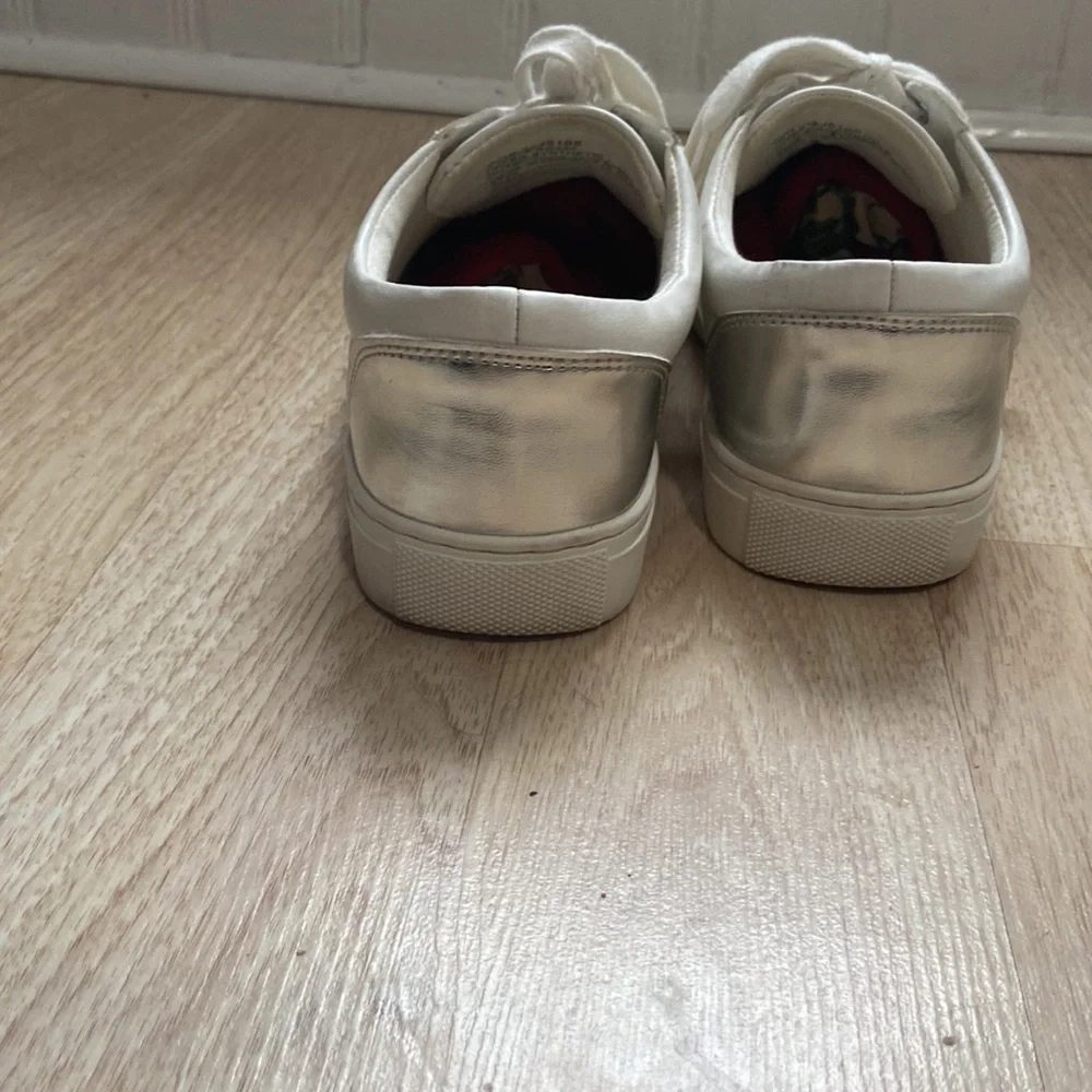 J. Crew New Road Trip Sneakers With Stripe Size 9